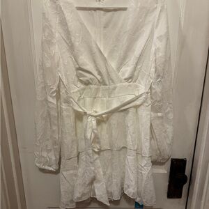 Cupshe White Floral Romper-Medium